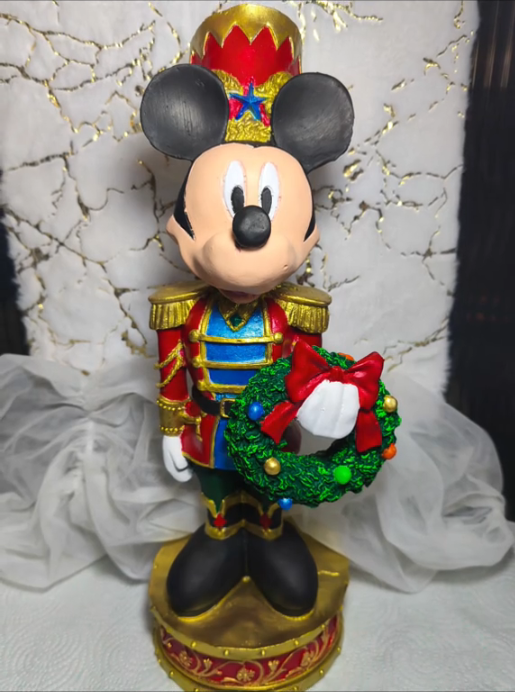 Figura de colección en porcelana fría